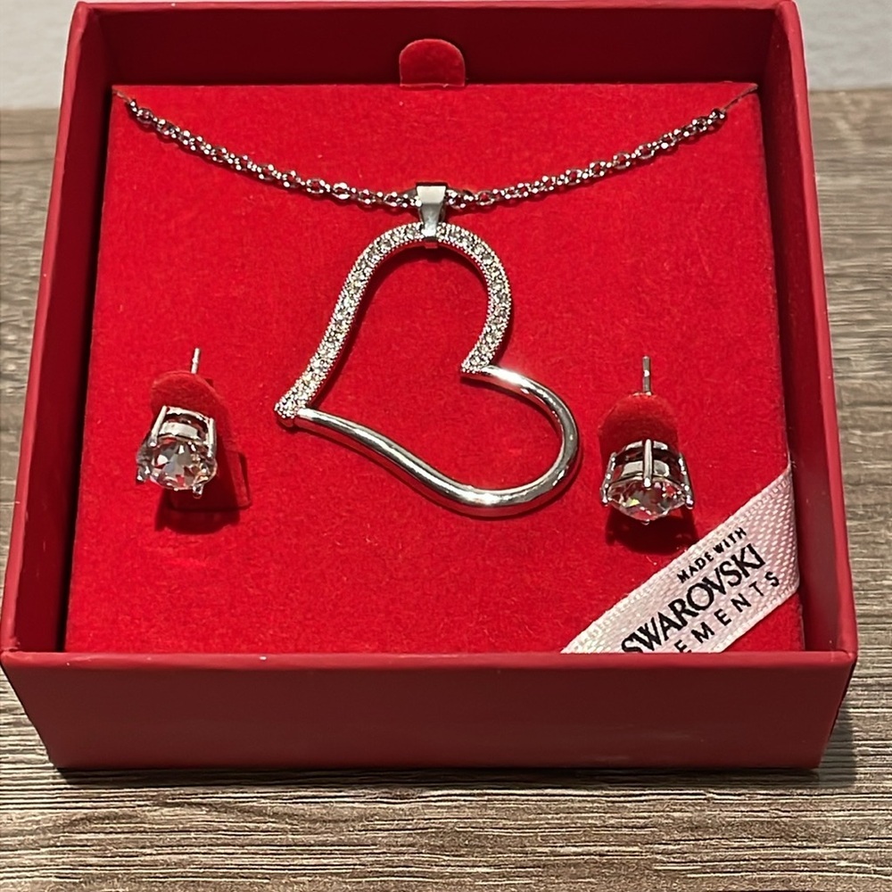 Heart Necklace with Swarovski Crystals and Earrings